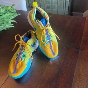 Nike Youth Kyrie Flytrap 6  Kaleidoscope Shoes Size 7Y